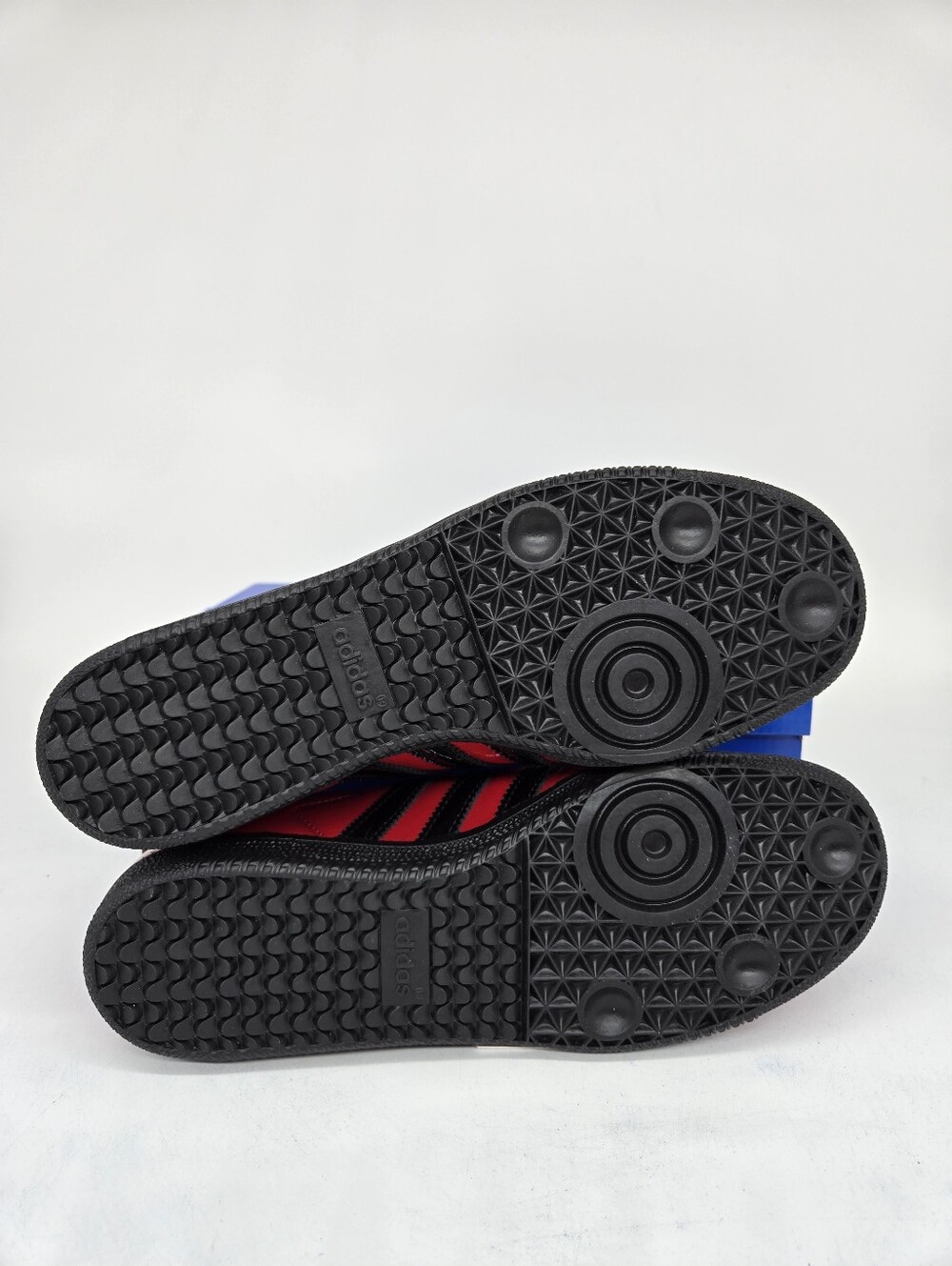 adidas Women's Samba OG IH3989 Better Scarlet Black Patent Shoes Size 6 - Picture 7 of 8